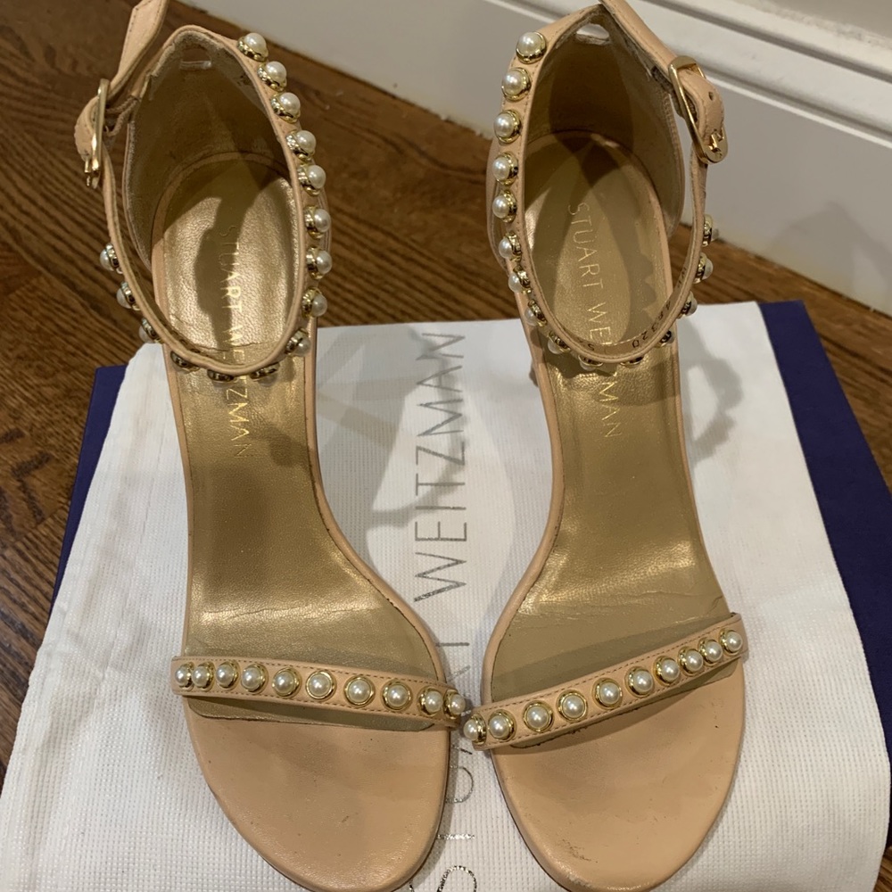 Stuart Weitzman nudist pearl sandals